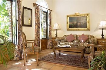 The Todos Santos Inn