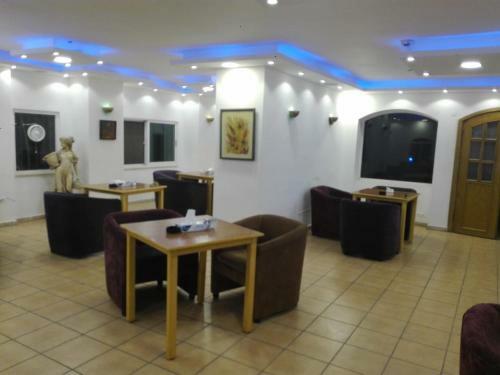 Razan Hotel