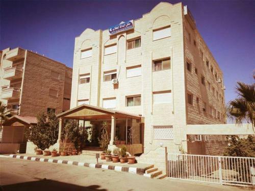 Bed & Breakfast Dana Palace