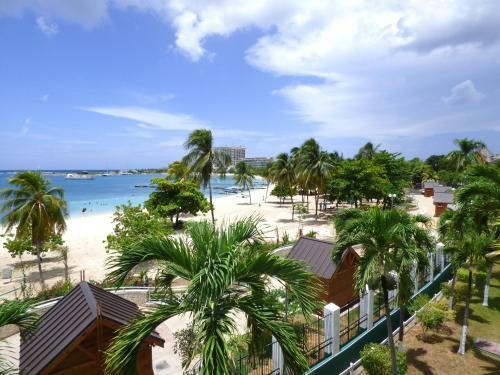 Apartamento Beach Two Bedroom Loft Suite E29