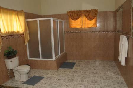 Hostal Orchard View