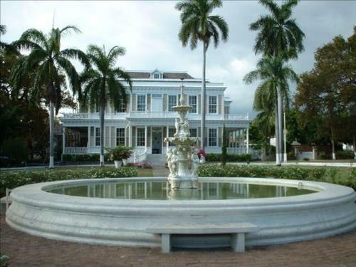 Bed & Breakfast Kingston Home