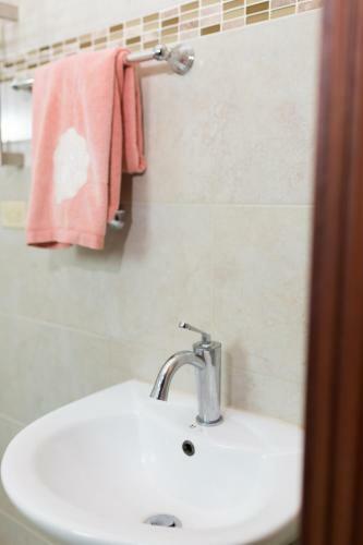 New Kingston Guest Apartment At Inglaterra I