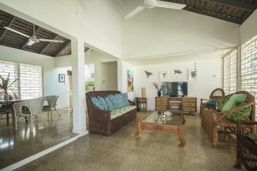 Villa Island Breeze