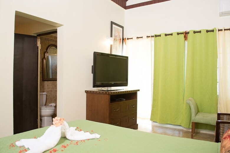 Hotel The Sov Resorts