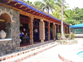 Parador De Manolos Hotel