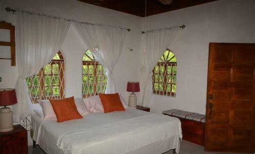Hostal Cozy Coco Guest House