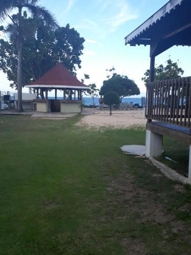 Nature's Choice Home Richmond Palms, Jamaica