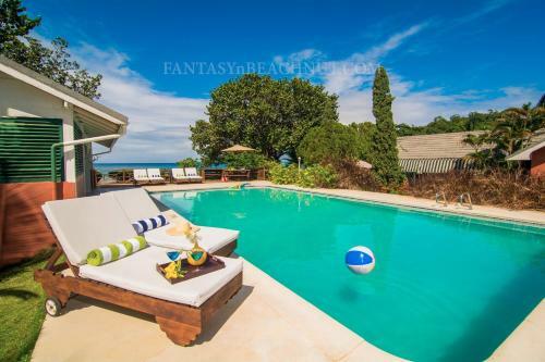 Fantasy & Beachnut Villas
