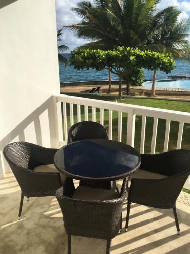 Apartamento Whispering Seas - 2 Bedroom Luxury Ocean Front Condo