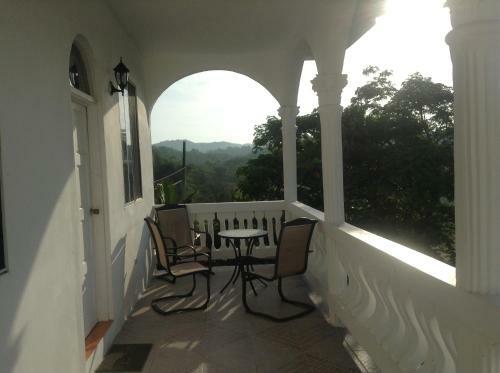 Hostal Misty Valley
