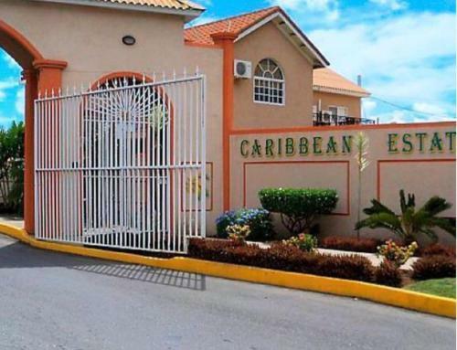 Safe Cozy House In Fully Secured Gated C/estate.