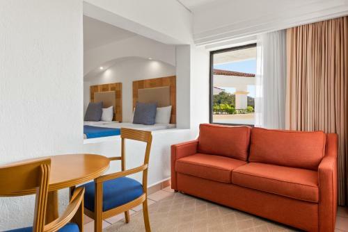 Hotel Park Royal Beach Huatulco - All Inclusive