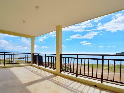 Breezy Beachfront Villa