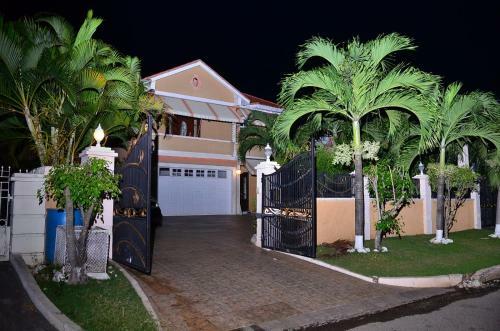 Riverside Manor Apartment