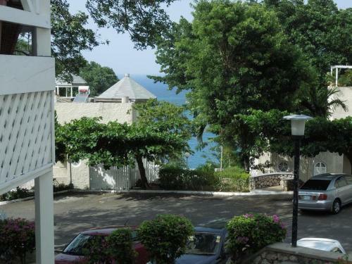 Seaview Condo