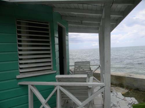 Hotel Bluefields Bay Resort