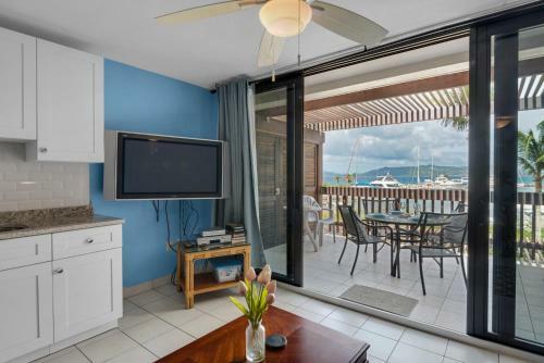 Hotel Sapphire Beach Resort