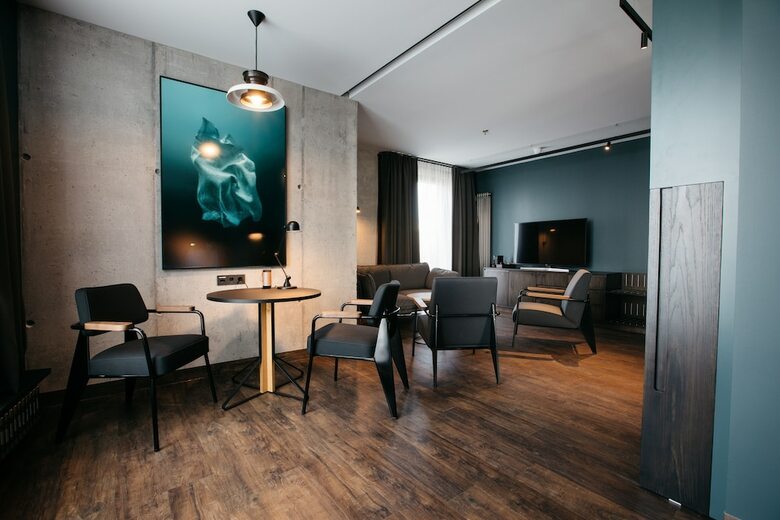 Exeter Hotel By Keahotels