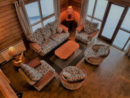 Geysir - Modern Log Cabin