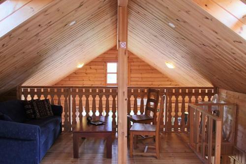Geysir - Modern Log Cabin