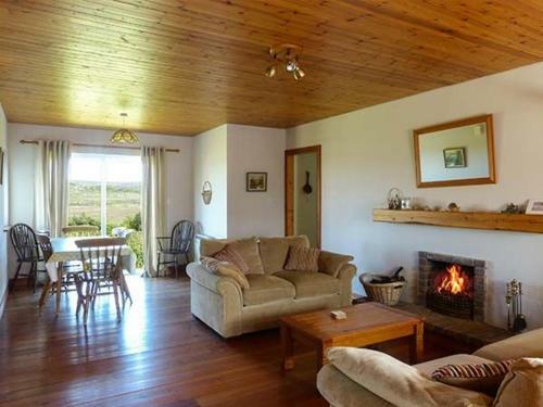 1a Glynsk House