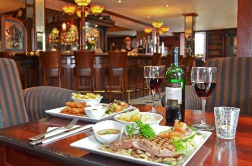 Longford Arms Hotel