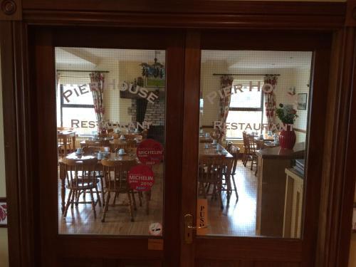 Hostal Pier House Bed & Breakfast