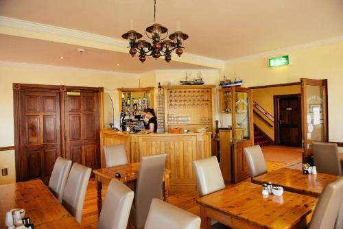 Hostal Pier House Bed & Breakfast