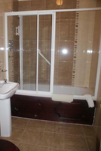 Crover House Hotel & Golf Club