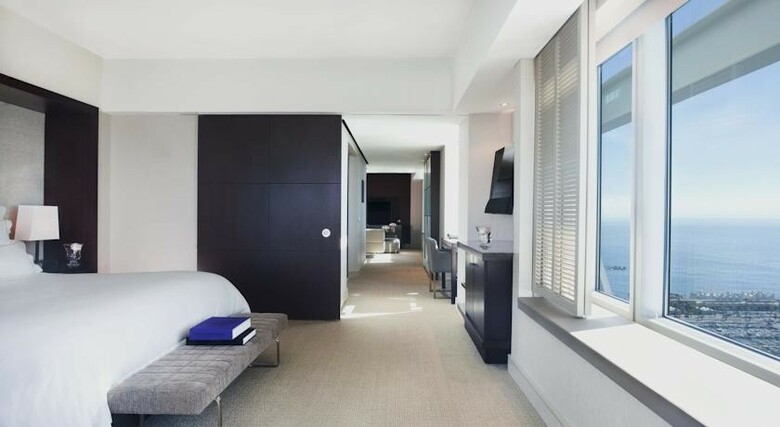 Hotel Arts