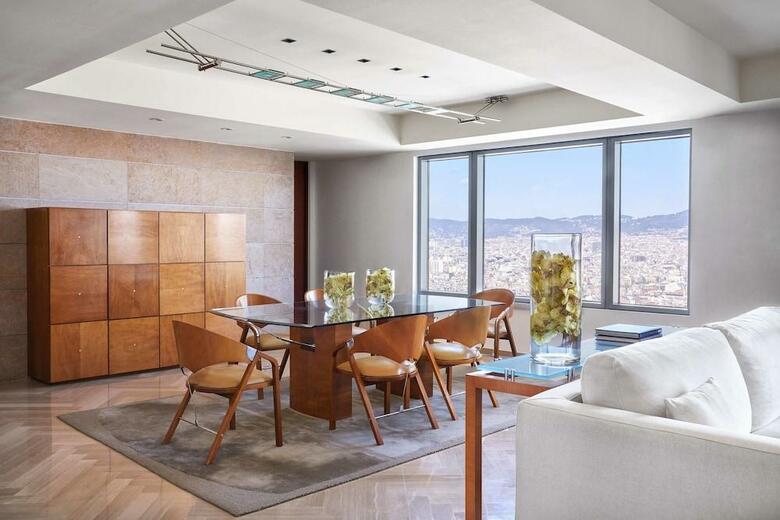 Hotel Arts