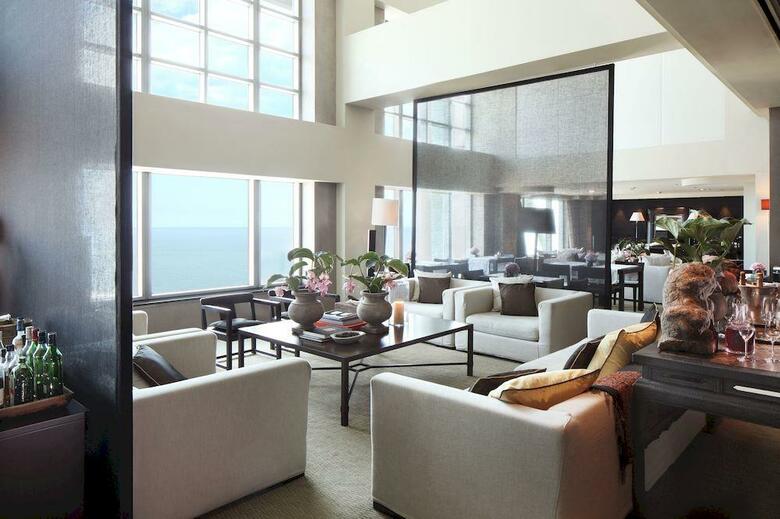 Hotel Arts