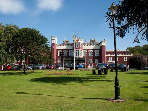 Fitzpatrick Castle Hotel