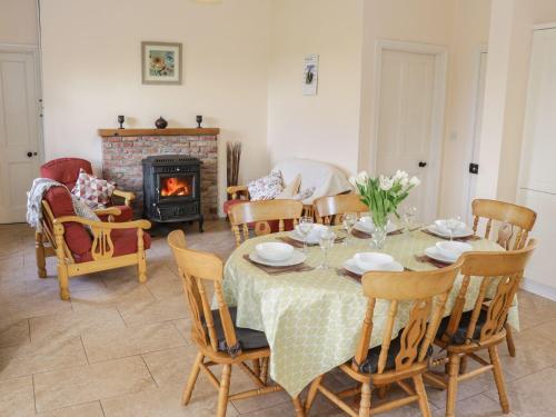 Cloonkee Cottage, Crossmolina