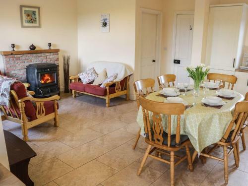 Cloonkee Cottage, Crossmolina