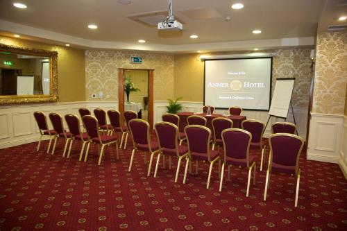 Anner Hotel