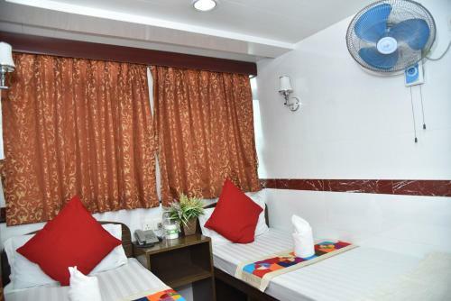Hostal Traveller's Hostel