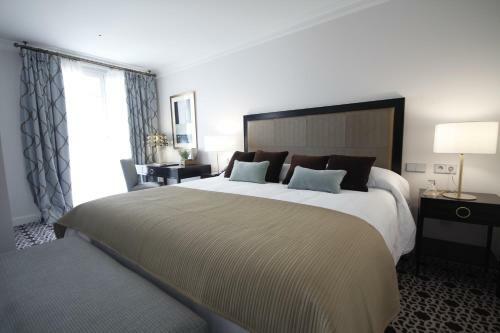 Hotel Palm Camayenne