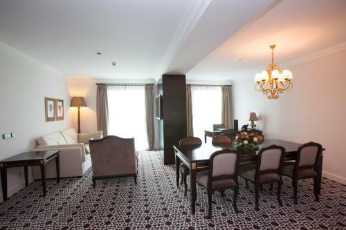 Hotel Palm Camayenne