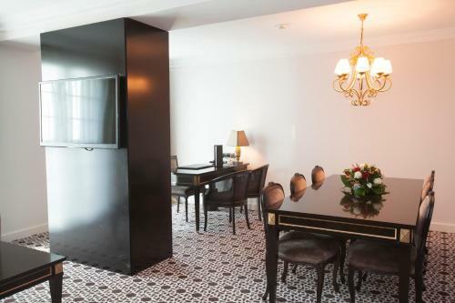 Hotel Palm Camayenne
