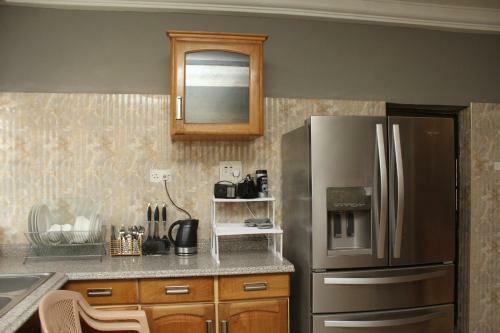 Hostal Rose Leat Elegant Bed & Breakfast