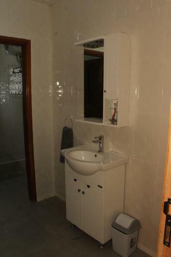 Hostal Rose Leat Elegant Bed & Breakfast
