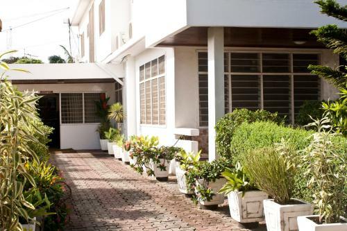 Gye Nyame Hotel