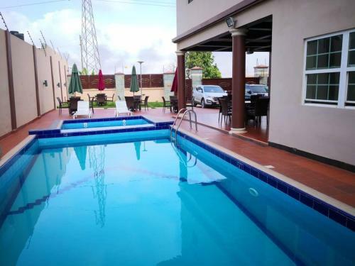 Hotel Frederick's Lodge