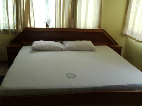 Bed & Breakfast Sampson's Guesthouse Company Ltd.