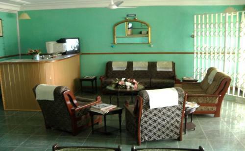 Bed & Breakfast Sampson's Guesthouse Company Ltd.