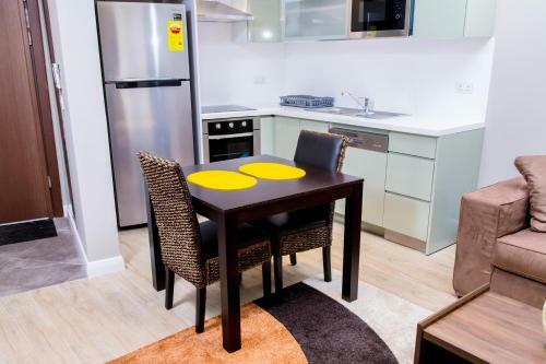 Pls Apartments - Cantonments