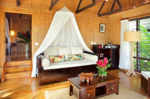 Hotel Matangi Private Island Resort - Adults Only