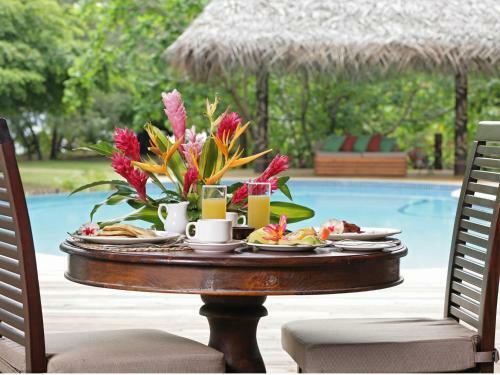 Hotel Matangi Private Island Resort - Adults Only